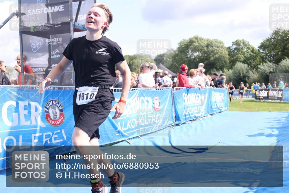 25.08.2024 - Elbe Triathlon Hamburg H.Heesch http://msf.ph/oto/6880953 25.08.2024 11:55:40 Ziel 472, 515, 791, 1610 meine-sportfotos.de