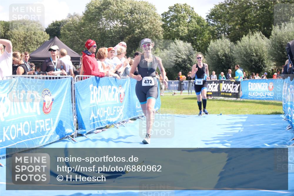 25.08.2024 - Elbe Triathlon Hamburg H.Heesch http://msf.ph/oto/6880962 25.08.2024 11:55:44 Ziel 472, 791, 1610 meine-sportfotos.de