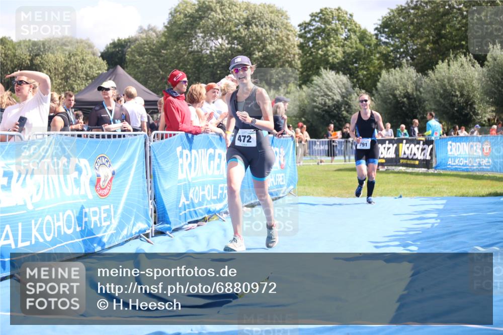 25.08.2024 - Elbe Triathlon Hamburg H.Heesch http://msf.ph/oto/6880972 25.08.2024 11:55:44 Ziel 472, 791, 1610 meine-sportfotos.de