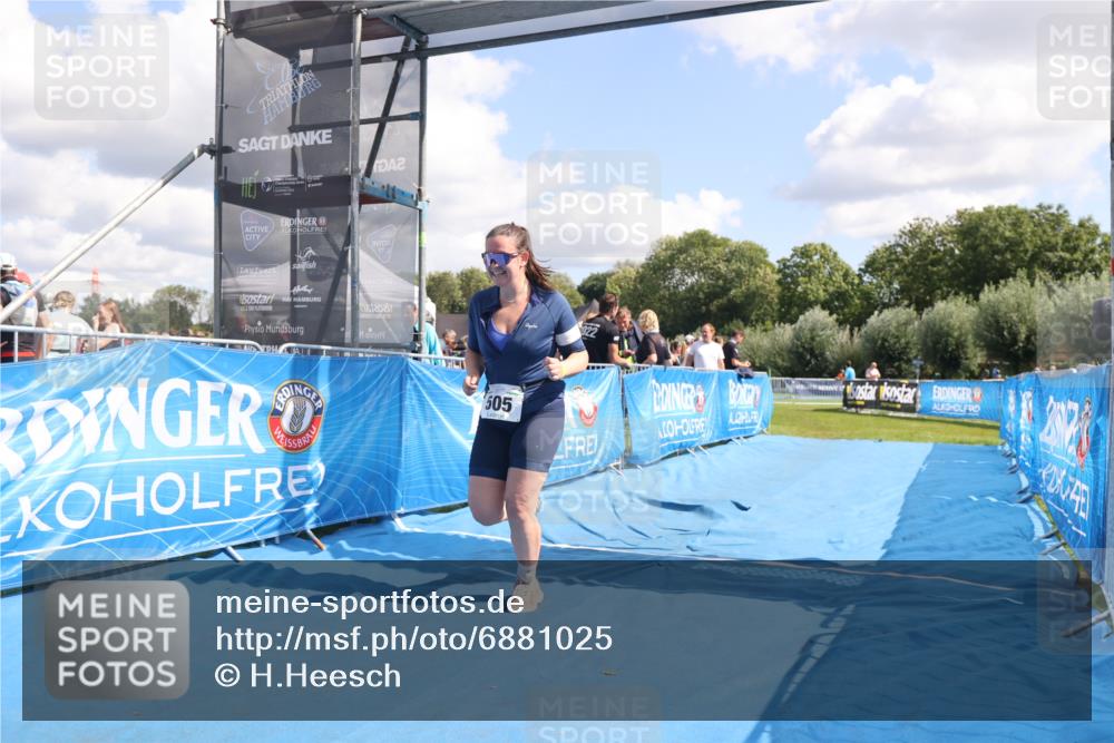 25.08.2024 - Elbe Triathlon Hamburg H.Heesch http://msf.ph/oto/6881025 25.08.2024 12:28:00 Ziel 505 meine-sportfotos.de