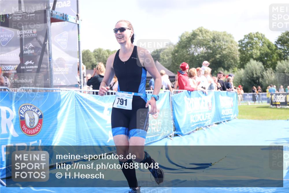 25.08.2024 - Elbe Triathlon Hamburg H.Heesch http://msf.ph/oto/6881048 25.08.2024 11:55:47 Ziel 472, 791 meine-sportfotos.de