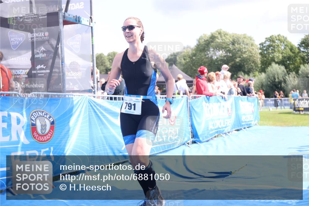 25.08.2024 - Elbe Triathlon Hamburg H.Heesch http://msf.ph/oto/6881050 25.08.2024 11:55:47 Ziel 472, 791 meine-sportfotos.de