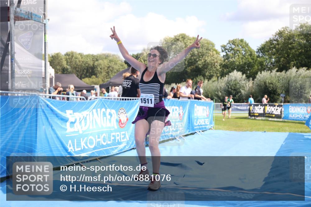 25.08.2024 - Elbe Triathlon Hamburg H.Heesch http://msf.ph/oto/6881076 25.08.2024 12:28:16 Ziel 1511, 1664, 1722, 1734 meine-sportfotos.de