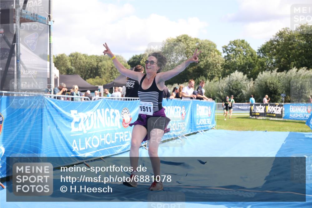 25.08.2024 - Elbe Triathlon Hamburg H.Heesch http://msf.ph/oto/6881078 25.08.2024 12:28:16 Ziel 1511, 1664, 1722, 1734 meine-sportfotos.de