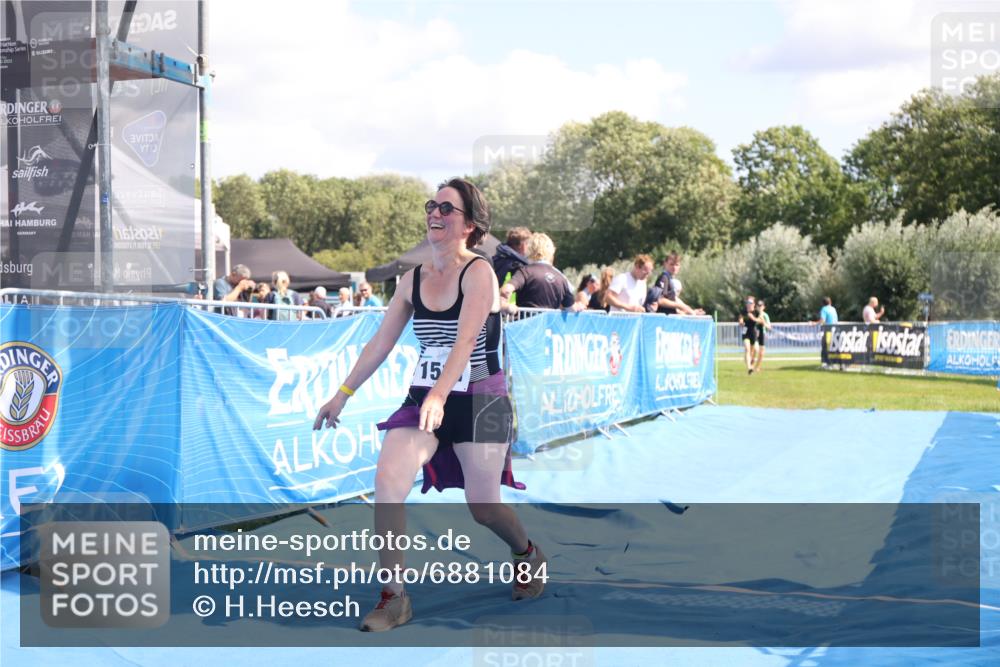25.08.2024 - Elbe Triathlon Hamburg H.Heesch http://msf.ph/oto/6881084 25.08.2024 12:28:16 Ziel 1511, 1664, 1722, 1734 meine-sportfotos.de