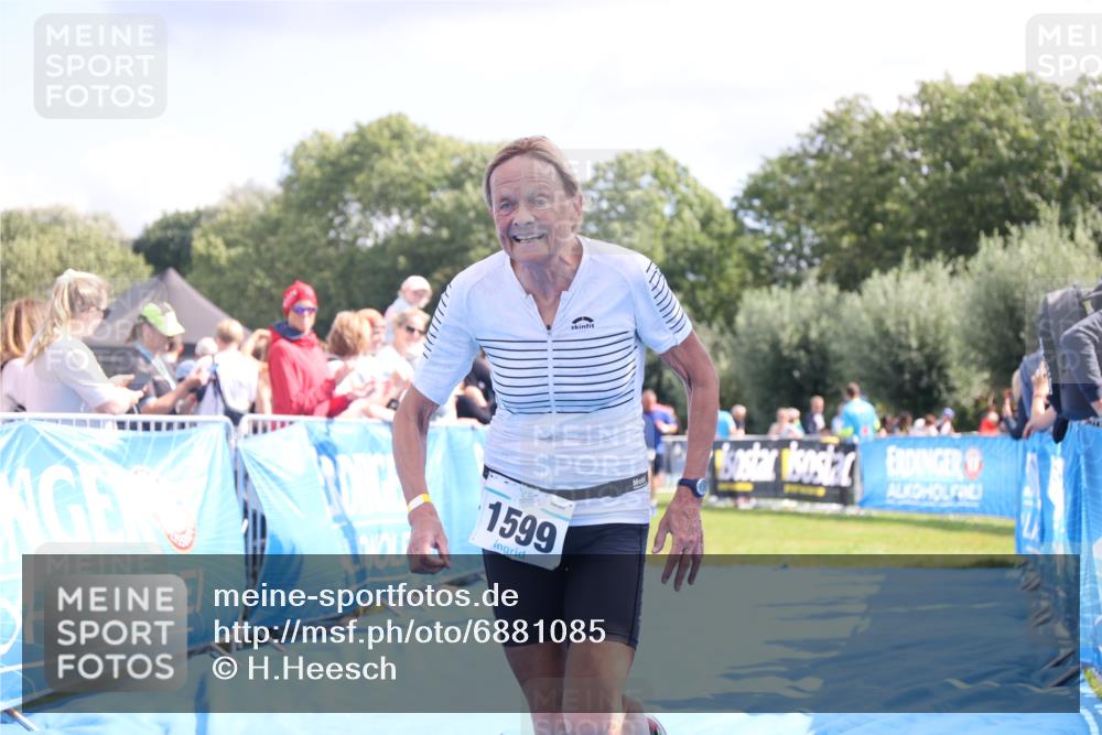 25.08.2024 - Elbe Triathlon Hamburg H.Heesch http://msf.ph/oto/6881085 25.08.2024 11:56:00 Ziel 525, 690, 777, 1599 meine-sportfotos.de