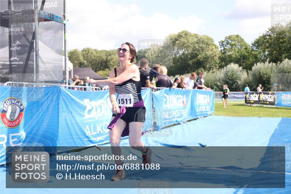 25.08.2024 - Elbe Triathlon Hamburg H.Heesch http://msf.ph/oto/6881088 25.08.2024 12:28:16 Ziel 1511, 1664, 1722, 1734 meine-sportfotos.de