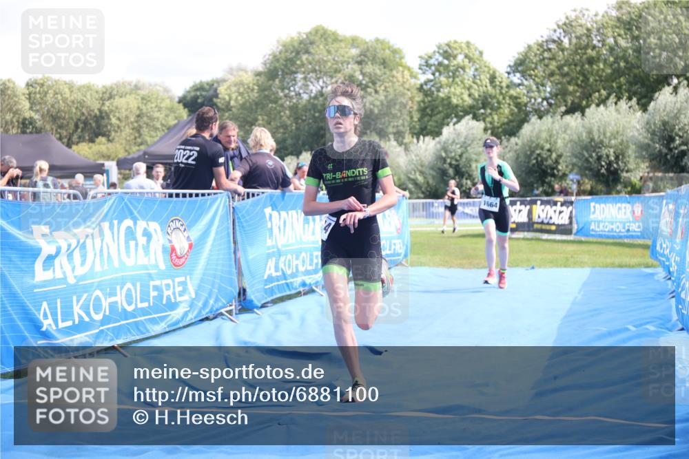 25.08.2024 - Elbe Triathlon Hamburg H.Heesch http://msf.ph/oto/6881100 25.08.2024 12:28:21 Ziel 1511, 1661, 1664, 1722, 1734 meine-sportfotos.de