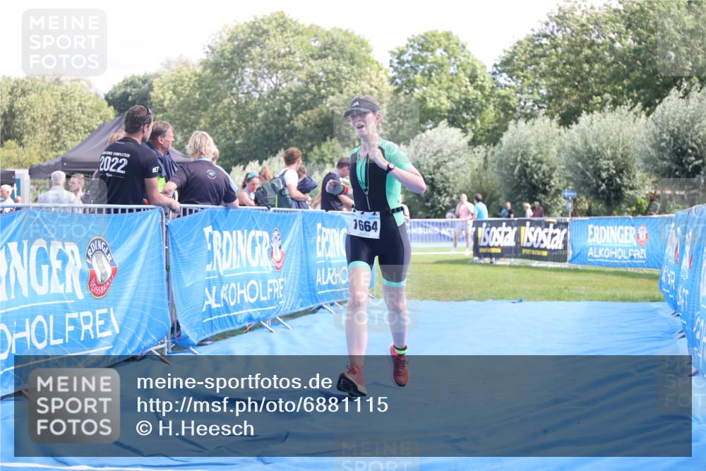25.08.2024 - Elbe Triathlon Hamburg H.Heesch http://msf.ph/oto/6881115 25.08.2024 12:28:22 Ziel 1511, 1661, 1664, 1734 meine-sportfotos.de