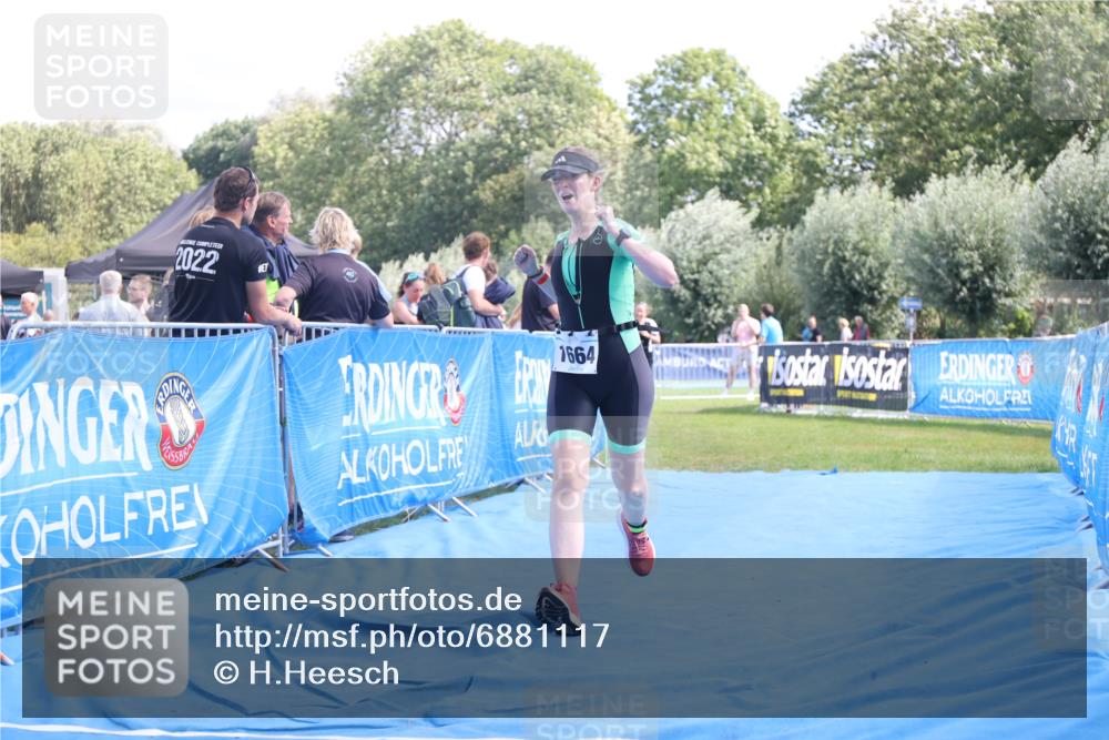 25.08.2024 - Elbe Triathlon Hamburg H.Heesch http://msf.ph/oto/6881117 25.08.2024 12:28:22 Ziel 1511, 1661, 1664, 1734 meine-sportfotos.de