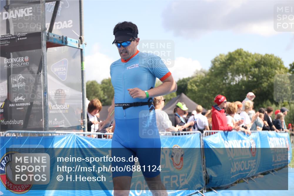 25.08.2024 - Elbe Triathlon Hamburg H.Heesch http://msf.ph/oto/6881124 25.08.2024 11:56:01 Ziel 525, 690, 777, 1599 meine-sportfotos.de