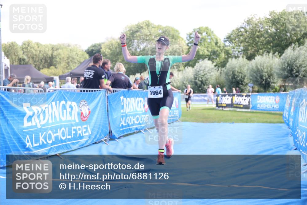 25.08.2024 - Elbe Triathlon Hamburg H.Heesch http://msf.ph/oto/6881126 25.08.2024 12:28:23 Ziel 1511, 1661, 1664, 1734 meine-sportfotos.de