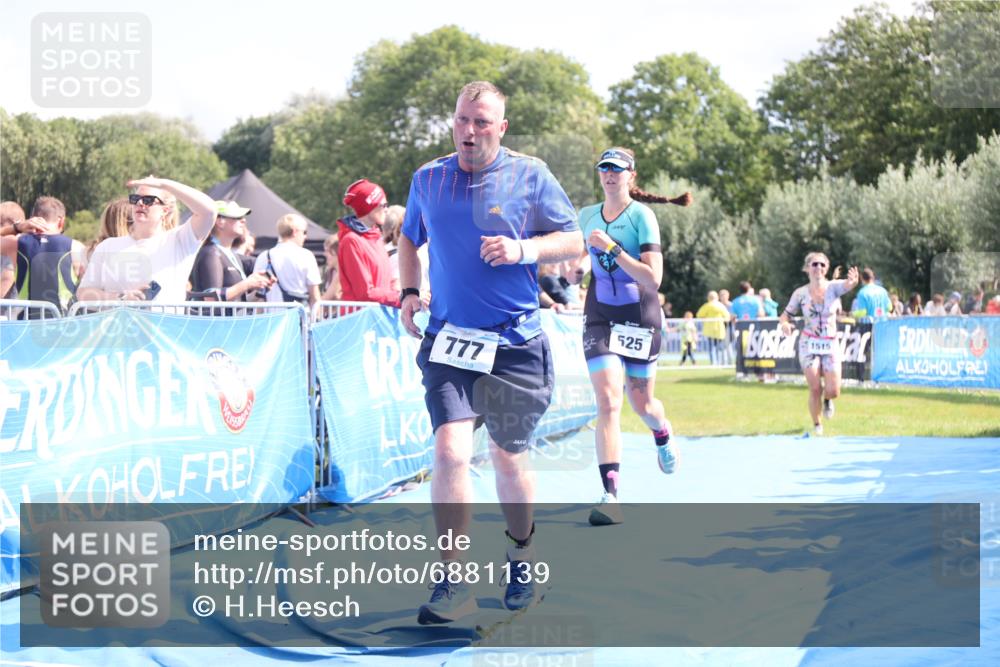 25.08.2024 - Elbe Triathlon Hamburg H.Heesch http://msf.ph/oto/6881139 25.08.2024 11:56:07 Ziel 457, 525, 690, 777, 1515 meine-sportfotos.de