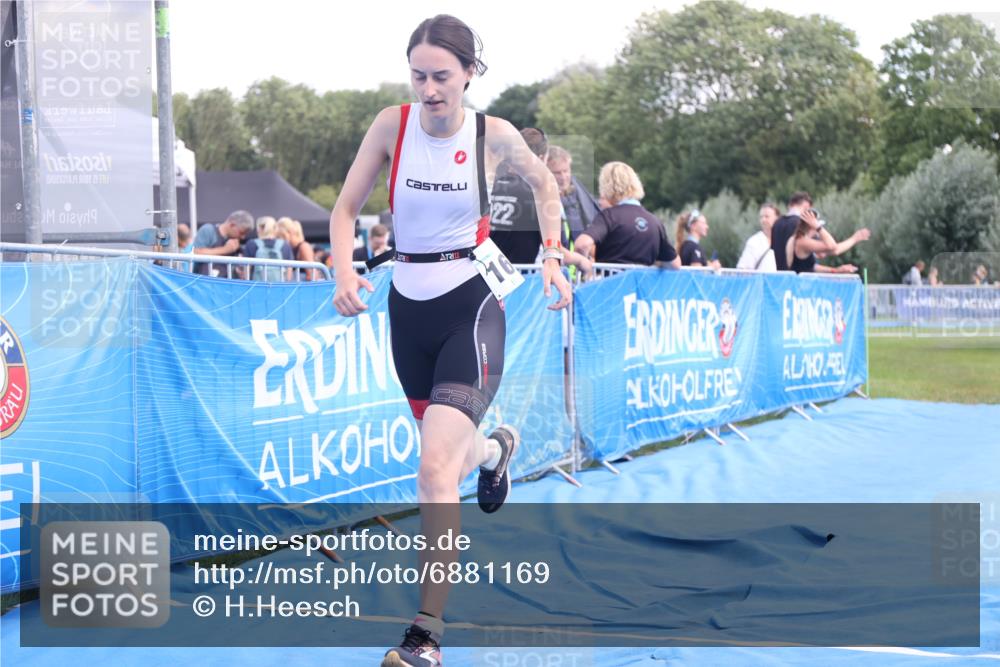 25.08.2024 - Elbe Triathlon Hamburg H.Heesch http://msf.ph/oto/6881169 25.08.2024 12:28:44 Ziel 1648 meine-sportfotos.de