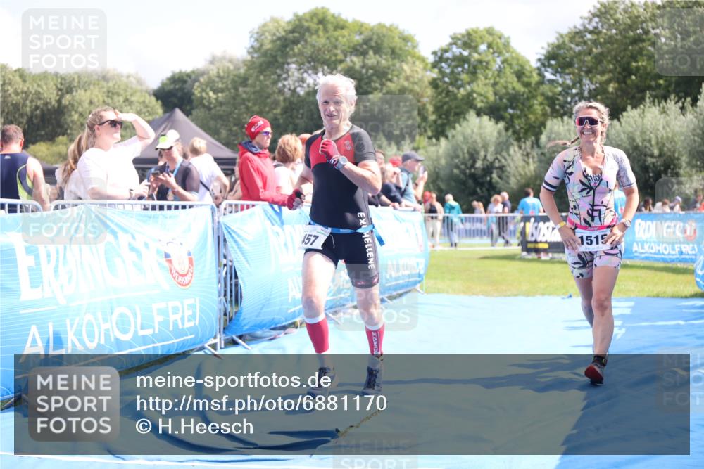 25.08.2024 - Elbe Triathlon Hamburg H.Heesch http://msf.ph/oto/6881170 25.08.2024 11:56:12 Ziel 457, 525, 777, 1515 meine-sportfotos.de