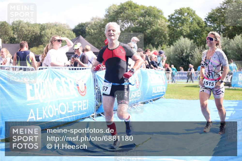 25.08.2024 - Elbe Triathlon Hamburg H.Heesch http://msf.ph/oto/6881180 25.08.2024 11:56:13 Ziel 457, 525, 777, 1515 meine-sportfotos.de