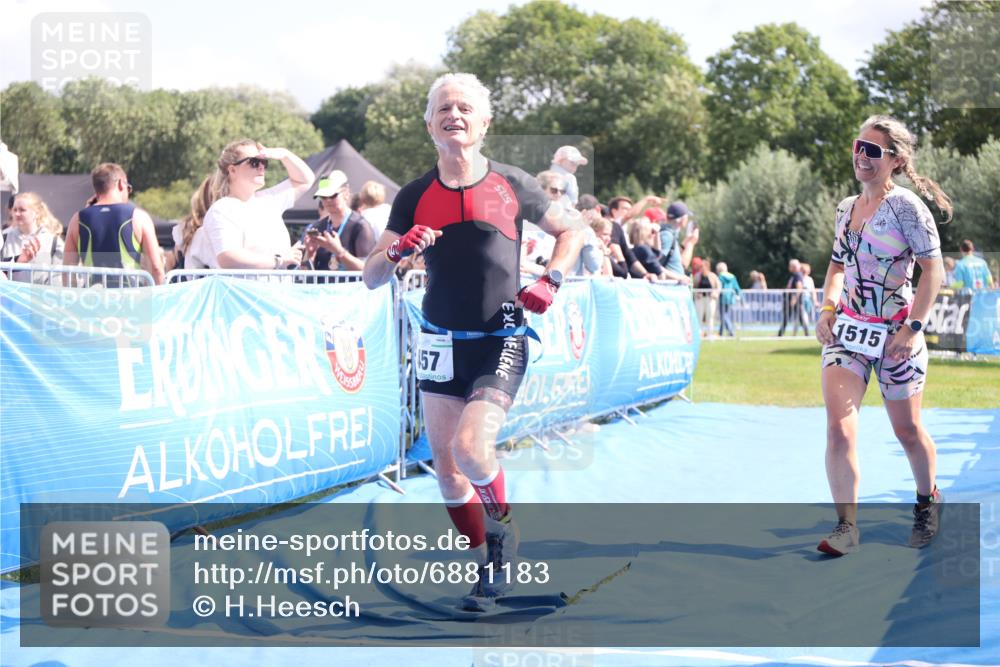 25.08.2024 - Elbe Triathlon Hamburg H.Heesch http://msf.ph/oto/6881183 25.08.2024 11:56:13 Ziel 457, 525, 777, 1515 meine-sportfotos.de