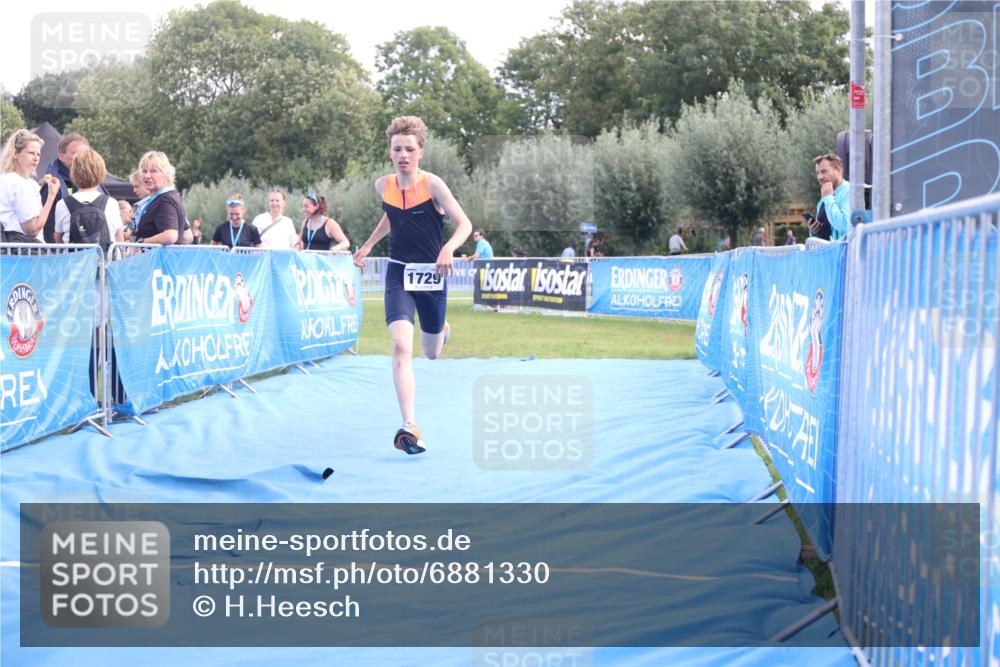 25.08.2024 - Elbe Triathlon Hamburg H.Heesch http://msf.ph/oto/6881330 25.08.2024 12:30:54 Ziel 1729 meine-sportfotos.de