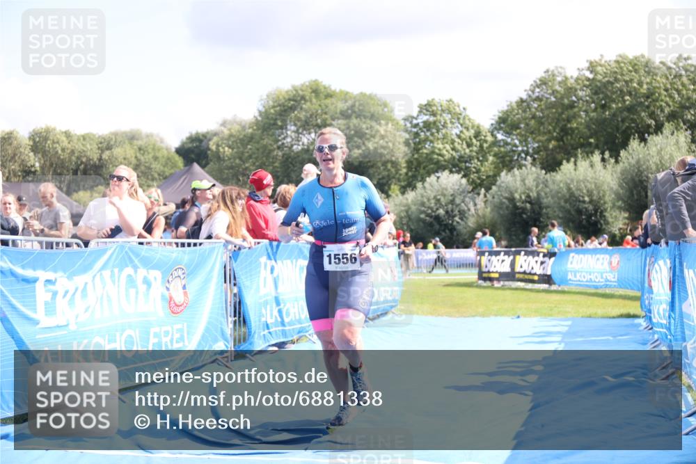 25.08.2024 - Elbe Triathlon Hamburg H.Heesch http://msf.ph/oto/6881338 25.08.2024 11:56:35 Ziel 1514, 1556 meine-sportfotos.de