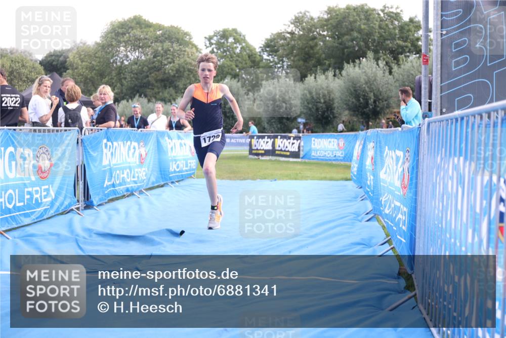 25.08.2024 - Elbe Triathlon Hamburg H.Heesch http://msf.ph/oto/6881341 25.08.2024 12:30:54 Ziel 1729 meine-sportfotos.de