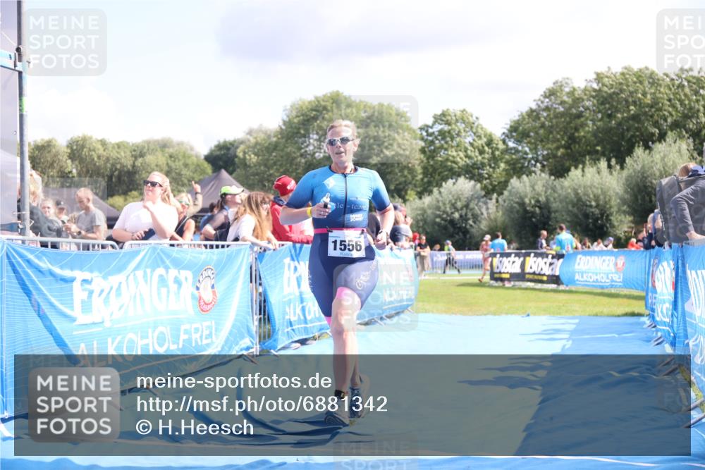 25.08.2024 - Elbe Triathlon Hamburg H.Heesch http://msf.ph/oto/6881342 25.08.2024 11:56:35 Ziel 1514, 1556 meine-sportfotos.de