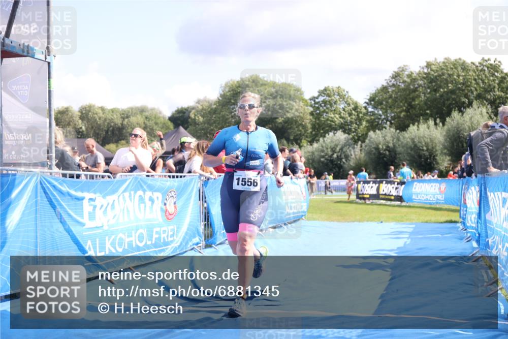 25.08.2024 - Elbe Triathlon Hamburg H.Heesch http://msf.ph/oto/6881345 25.08.2024 11:56:35 Ziel 1514, 1556 meine-sportfotos.de