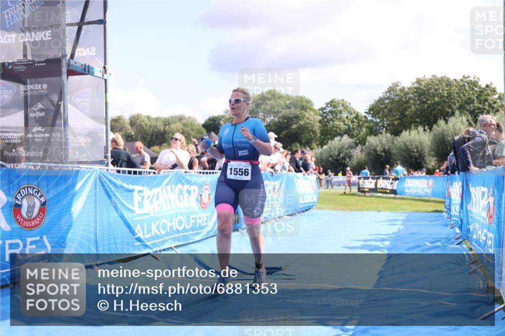 25.08.2024 - Elbe Triathlon Hamburg H.Heesch http://msf.ph/oto/6881353 25.08.2024 11:56:35 Ziel 1514, 1556 meine-sportfotos.de