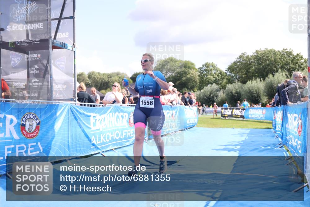 25.08.2024 - Elbe Triathlon Hamburg H.Heesch http://msf.ph/oto/6881355 25.08.2024 11:56:35 Ziel 1514, 1556 meine-sportfotos.de