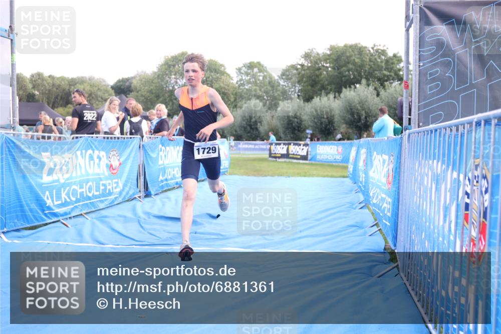25.08.2024 - Elbe Triathlon Hamburg H.Heesch http://msf.ph/oto/6881361 25.08.2024 12:30:55 Ziel 1729 meine-sportfotos.de