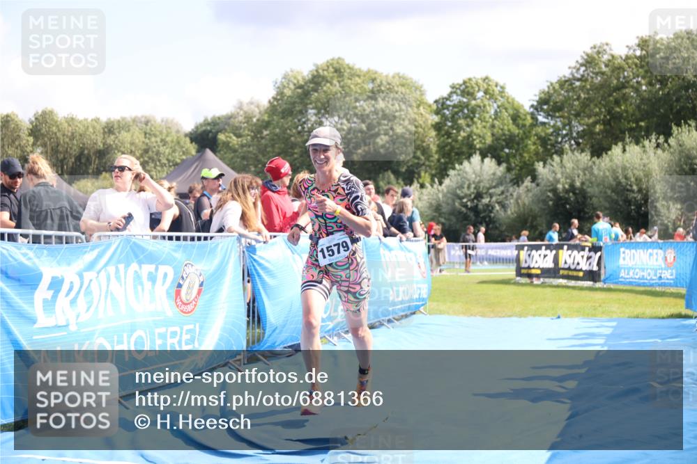 25.08.2024 - Elbe Triathlon Hamburg H.Heesch http://msf.ph/oto/6881366 25.08.2024 11:56:44 Ziel 1579 meine-sportfotos.de