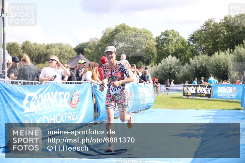 25.08.2024 - Elbe Triathlon Hamburg H.Heesch http://msf.ph/oto/6881370 25.08.2024 11:56:44 Ziel 1579 meine-sportfotos.de