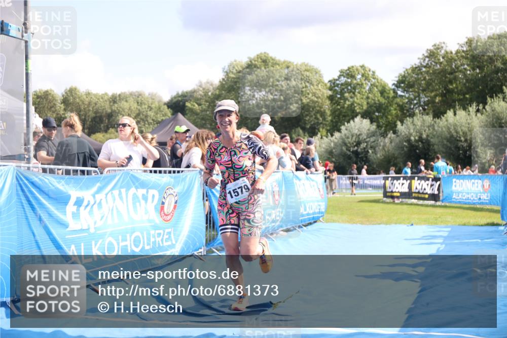 25.08.2024 - Elbe Triathlon Hamburg H.Heesch http://msf.ph/oto/6881373 25.08.2024 11:56:44 Ziel 1579 meine-sportfotos.de