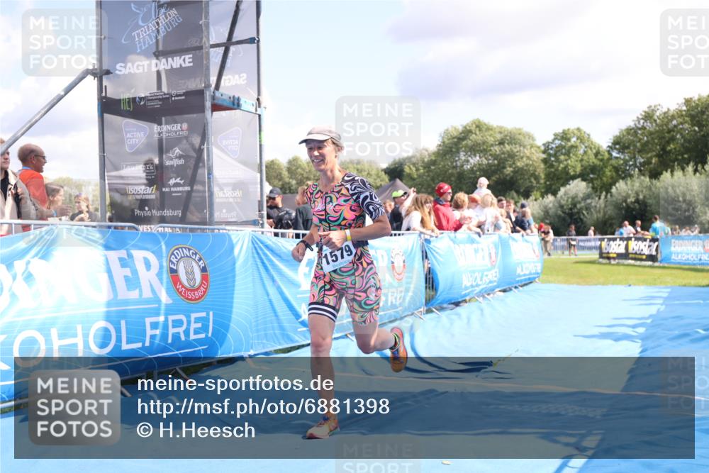 25.08.2024 - Elbe Triathlon Hamburg H.Heesch http://msf.ph/oto/6881398 25.08.2024 11:56:45 Ziel 1579 meine-sportfotos.de