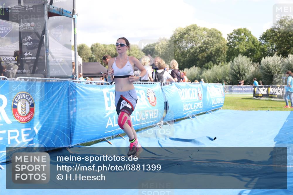 25.08.2024 - Elbe Triathlon Hamburg H.Heesch http://msf.ph/oto/6881399 25.08.2024 12:32:54 Ziel 1733 meine-sportfotos.de