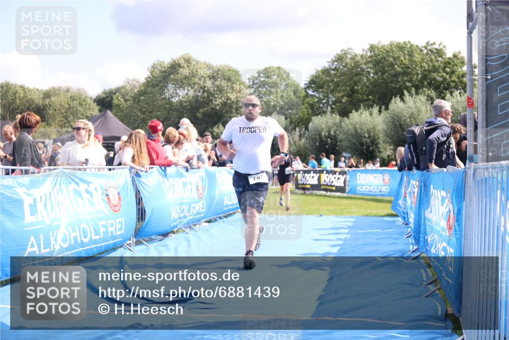 25.08.2024 - Elbe Triathlon Hamburg H.Heesch http://msf.ph/oto/6881439 25.08.2024 11:56:55 Ziel 788, 1518 meine-sportfotos.de