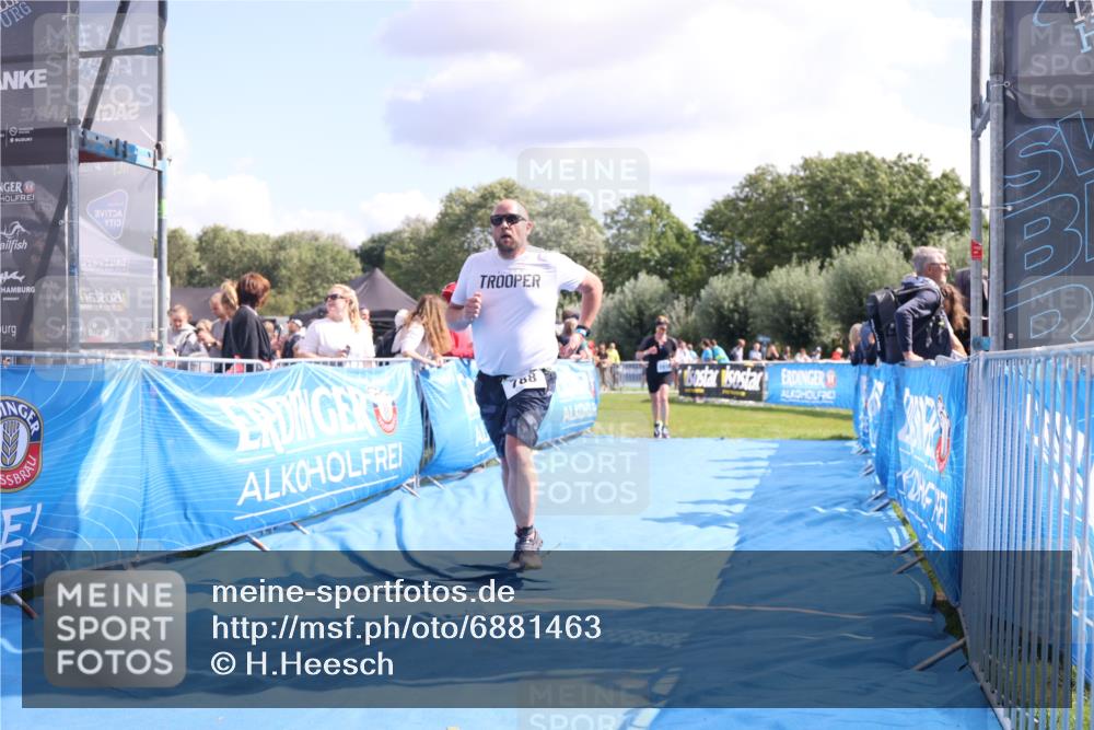 25.08.2024 - Elbe Triathlon Hamburg H.Heesch http://msf.ph/oto/6881463 25.08.2024 11:56:56 Ziel 788, 1518 meine-sportfotos.de