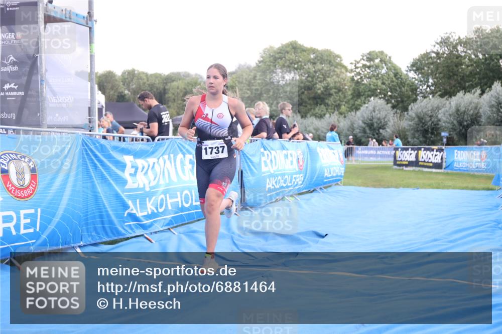 25.08.2024 - Elbe Triathlon Hamburg H.Heesch http://msf.ph/oto/6881464 25.08.2024 12:33:43 Ziel 1737 meine-sportfotos.de