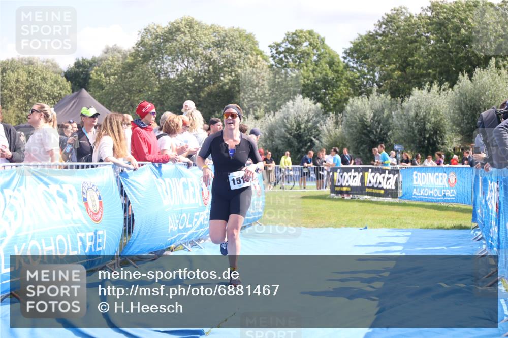 25.08.2024 - Elbe Triathlon Hamburg H.Heesch http://msf.ph/oto/6881467 25.08.2024 11:56:58 Ziel 788, 1518 meine-sportfotos.de