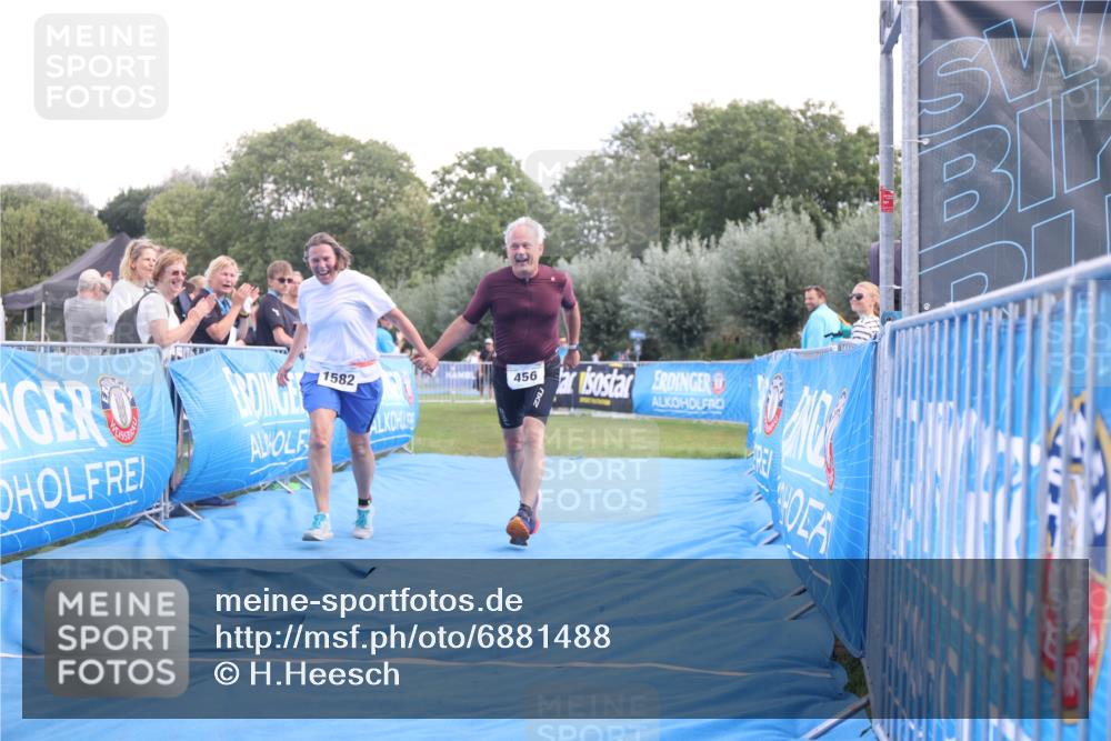 25.08.2024 - Elbe Triathlon Hamburg H.Heesch http://msf.ph/oto/6881488 25.08.2024 12:34:35 Ziel 456, 1582 meine-sportfotos.de