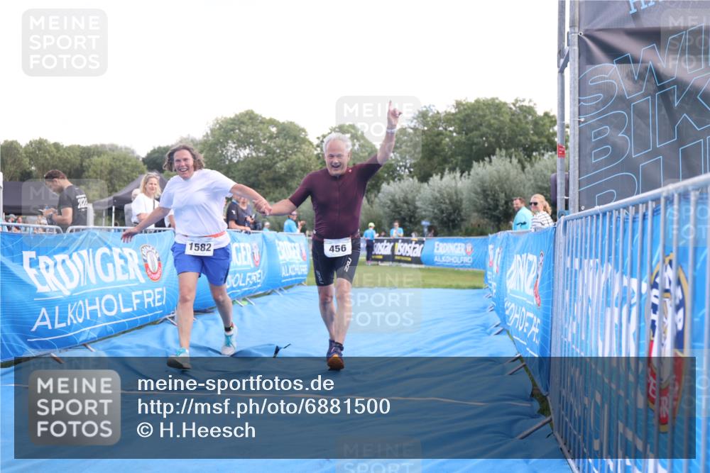 25.08.2024 - Elbe Triathlon Hamburg H.Heesch http://msf.ph/oto/6881500 25.08.2024 12:34:36 Ziel 456, 1582 meine-sportfotos.de