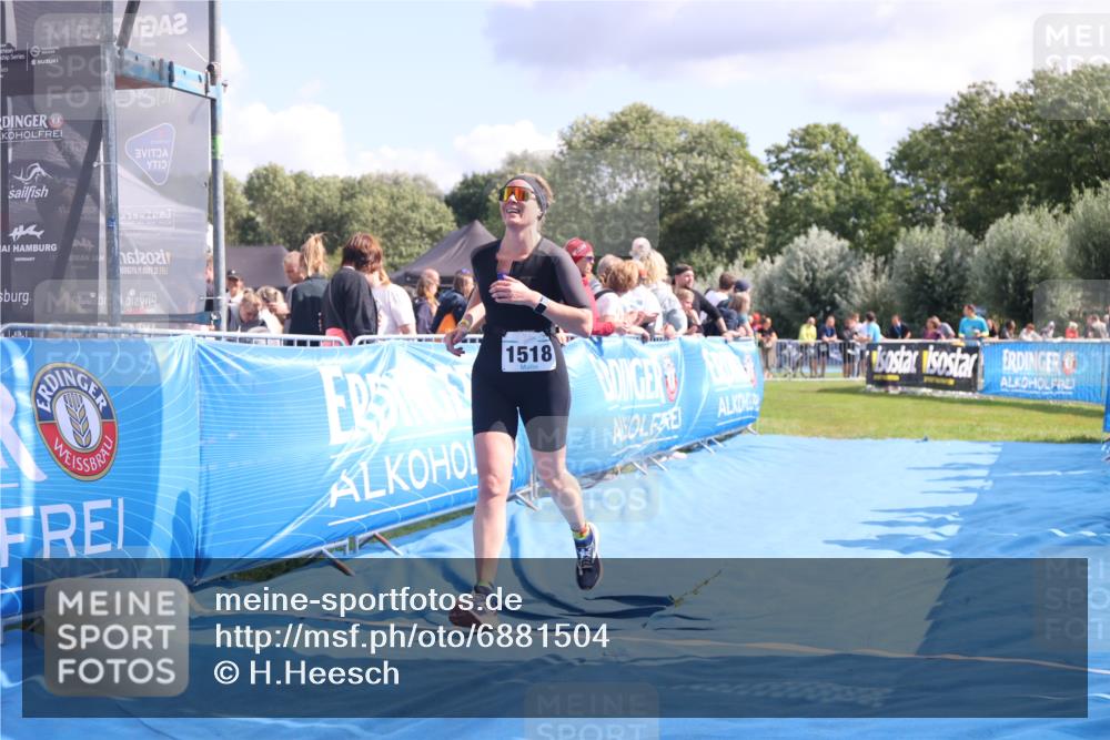 25.08.2024 - Elbe Triathlon Hamburg H.Heesch http://msf.ph/oto/6881504 25.08.2024 11:56:59 Ziel 788, 1492, 1518 meine-sportfotos.de