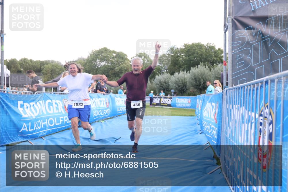 25.08.2024 - Elbe Triathlon Hamburg H.Heesch http://msf.ph/oto/6881505 25.08.2024 12:34:36 Ziel 456, 1582 meine-sportfotos.de