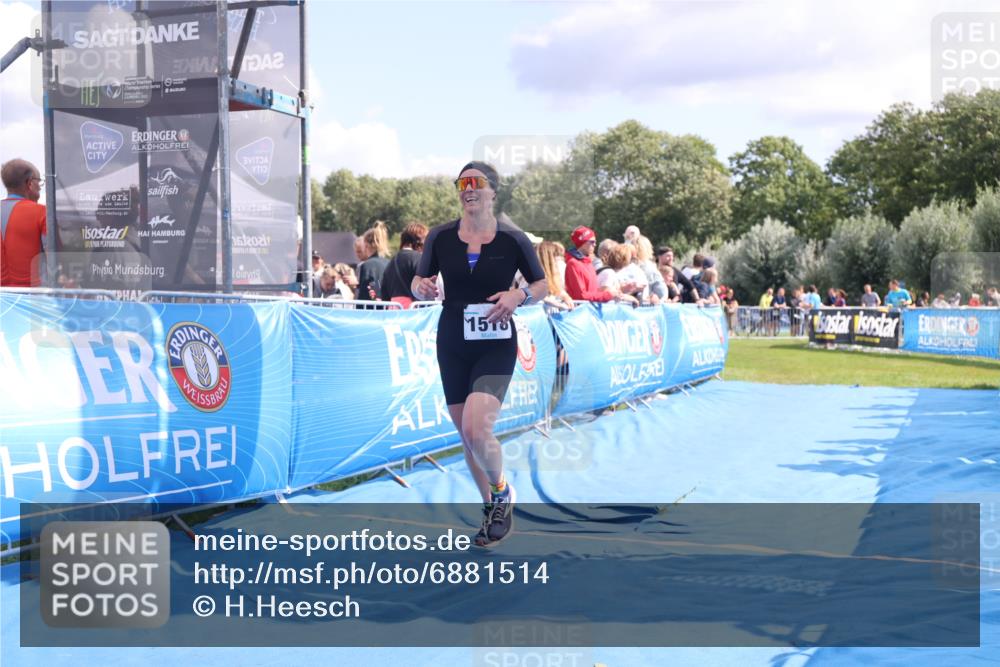 25.08.2024 - Elbe Triathlon Hamburg H.Heesch http://msf.ph/oto/6881514 25.08.2024 11:56:59 Ziel 788, 1492, 1518 meine-sportfotos.de