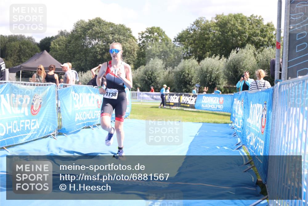 25.08.2024 - Elbe Triathlon Hamburg H.Heesch http://msf.ph/oto/6881567 25.08.2024 12:35:15 Ziel 1738 meine-sportfotos.de