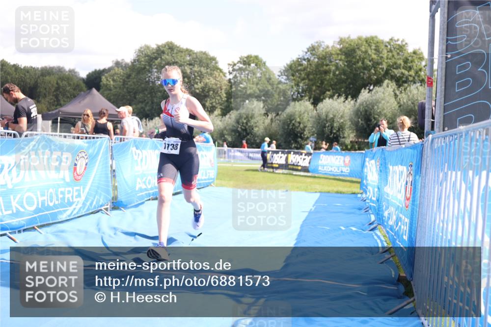 25.08.2024 - Elbe Triathlon Hamburg H.Heesch http://msf.ph/oto/6881573 25.08.2024 12:35:15 Ziel 1738 meine-sportfotos.de