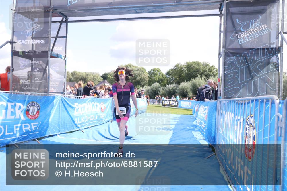 25.08.2024 - Elbe Triathlon Hamburg H.Heesch http://msf.ph/oto/6881587 25.08.2024 11:57:08 Ziel 1492 meine-sportfotos.de