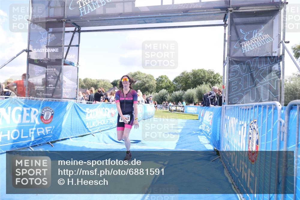 25.08.2024 - Elbe Triathlon Hamburg H.Heesch http://msf.ph/oto/6881591 25.08.2024 11:57:08 Ziel 1492 meine-sportfotos.de