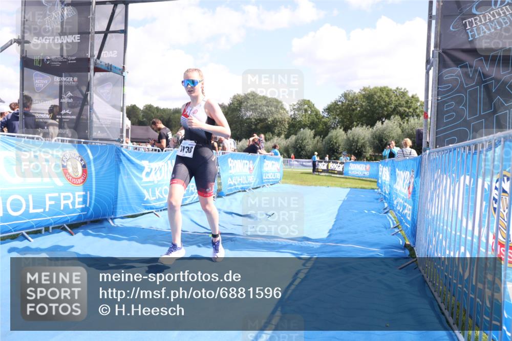 25.08.2024 - Elbe Triathlon Hamburg H.Heesch http://msf.ph/oto/6881596 25.08.2024 12:35:15 Ziel 1738 meine-sportfotos.de