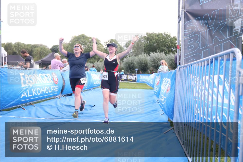 25.08.2024 - Elbe Triathlon Hamburg H.Heesch http://msf.ph/oto/6881614 25.08.2024 12:36:12 Ziel 1535, 1633 meine-sportfotos.de