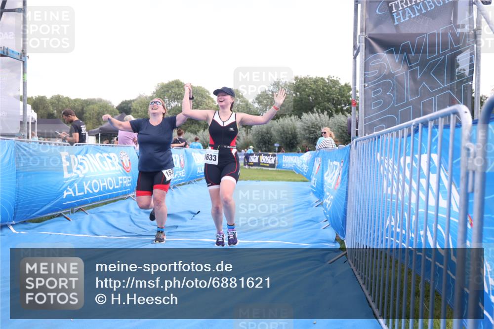 25.08.2024 - Elbe Triathlon Hamburg H.Heesch http://msf.ph/oto/6881621 25.08.2024 12:36:12 Ziel 1535, 1633 meine-sportfotos.de